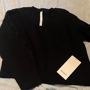 Lululemon staple black sweatshirt with x-design sleeve